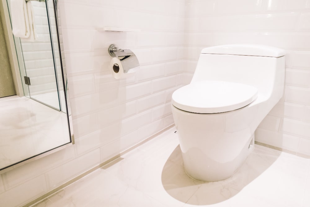 Réduire les odeurs de votre maison de toilette